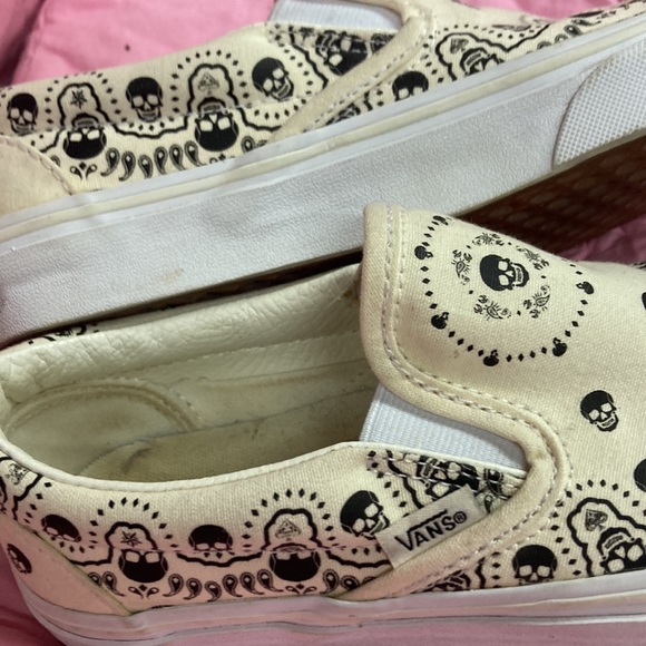 Vans Classic Slip On Bandana Women’s  Casual Sneaker Shoes Great Condition 5.5 - Picture 3 of 3